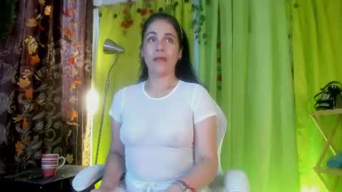 Girasol Walton online show from 06-26-26, 02:10