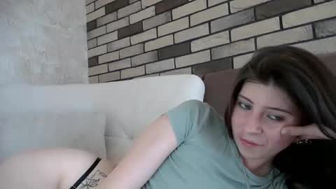Snapshot of girl_cute007 chatting on 05-05-26, 02:36 girl_cute007 online show from 05-05-26, 02:36
