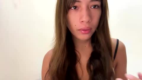 Snapshot of girl_elliedirty chatting on 06-10-26, 01:50 Ilove tab00 and dirty show and looking for a serious relationship online show from 06-10-26, 01:50