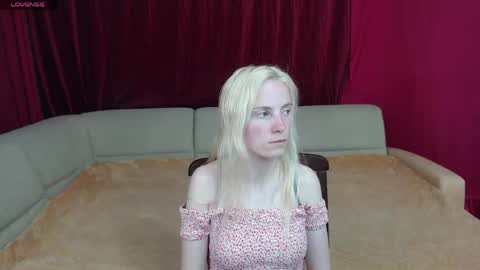 Katia online show from 05-12-26, 12:13