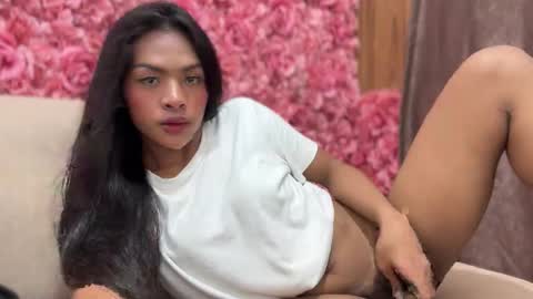 queen ronna online show from 09-13-25, 01:44