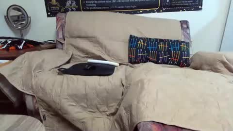 Snapshot of girlnextdoorporno chatting on 02-02-25, 08:24 Iri online show from 02-02-25, 08:24