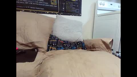 Snapshot of girlnextdoorporno chatting on 10-04-25, 10:41 Iri online show from 10-04-25, 10:41