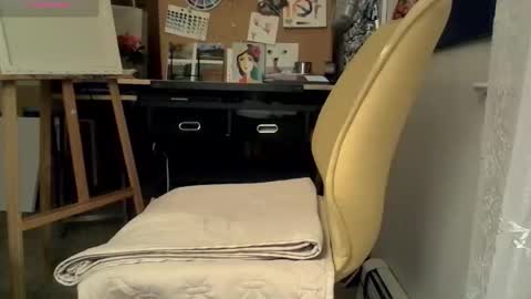 Snapshot of girlonabicycle chatting on 05-28-26, 01:03 Marina online show from 05-28-26, 01:03