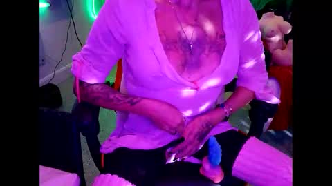 girls227445638252 online show from 09-28-25, 06:19