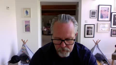 girlsandbikes online show from 04-28-26, 12:10