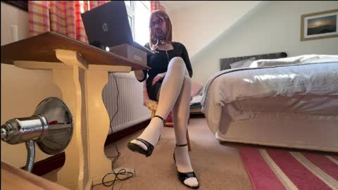 Snapshot of girlyfetish chatting on 03-30-26, 03:57 girlyfetish online show from 03-30-26, 03:57