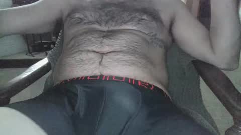 Snapshot of girthyhunguy chatting on 12-28-24, 09:52 girthyhunguy online show from 12-28-24, 09:52