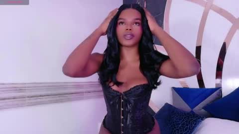 gisela_valencia online show from 05-13-26, 05:49