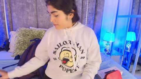     online show from 04-01-26, 11:00