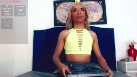 Snapshot of gisele_fox chatting on 01-06-25, 07:24 Gisel online show from 01-06-25, 07:24