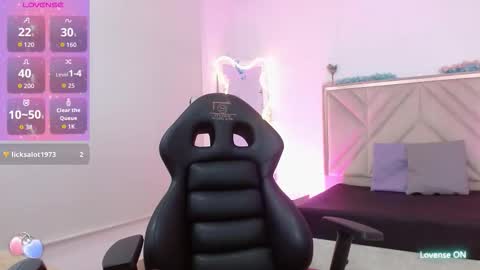 gisell_tay online show from 10-16-25, 11:55