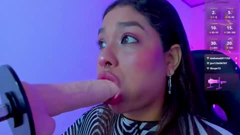 Snapshot of giselle_upp chatting on 09-21-25, 11:34 Giselle online show from 09-21-25, 11:34