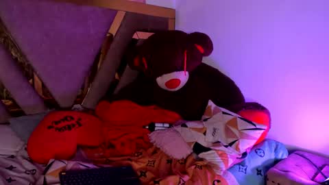 Snapshot of giselreyes1 chatting on 01-14-25, 06:49 . Gisel Reyes . online show from 01-14-25, 06:49