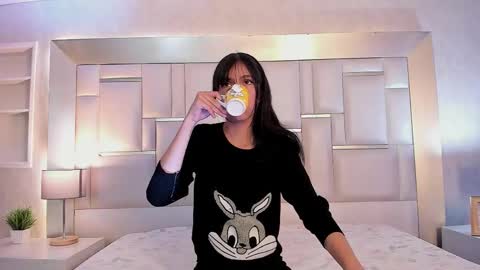 Giselle Tompos online show from 03-23-26, 07:51