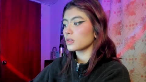 Snapshot of giulietta_mon chatting on 01-12-25, 03:17 Giulietta online show from 01-12-25, 03:17