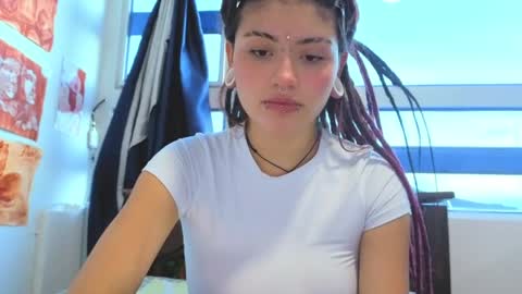 Giulietta online show from 04-06-26, 10:54