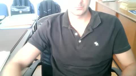 giuseppevai1 online show from 09-16-25, 11:11