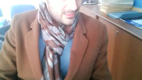 giuseppevai1 online show from 12-19-25, 10:22