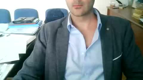 giuseppevai1 online show from 04-22-26, 09:55