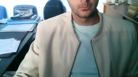 giuseppevai1 online show from 04-28-26, 07:02