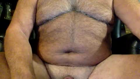 giutomma930394 online show from 11-12-25, 11:03