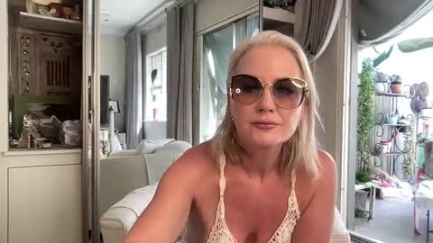 Gl1tter Barbie online show from 03-29-26, 11:10