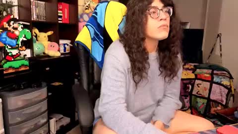 Snapshot of glaceon9 chatting on 11-10-25, 01:59 glaceon9 online show from 11-10-25, 01:59