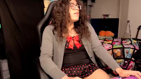 Snapshot of glaceon9 chatting on 12-01-25, 10:26 glaceon9 online show from 12-01-25, 10:26