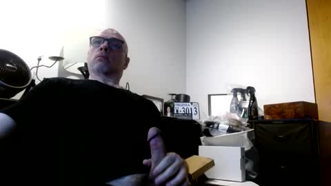 Snapshot of glaikind925958 chatting on 05-08-26, 03:01 glaikind925958 online show from 05-08-26, 03:01