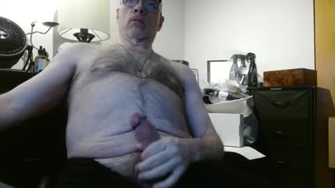Snapshot of glaikind925958 chatting on 05-10-26, 03:12 glaikind925958 online show from 05-10-26, 03:12