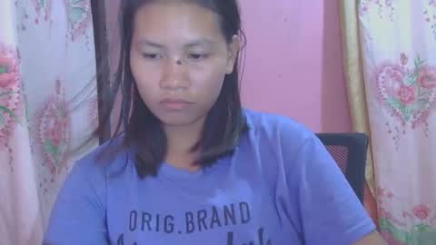 Snapshot of glamgoddess23 chatting on 10-21-25, 01:39 glamgoddess23 online show from 10-21-25, 01:39