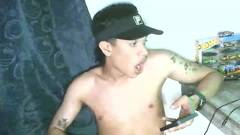 glen_connor_11 online show from 12-17-25, 01:00