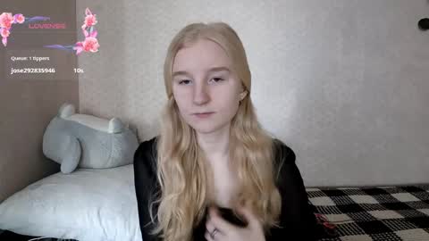 Laura online show from 04-30-26, 07:36