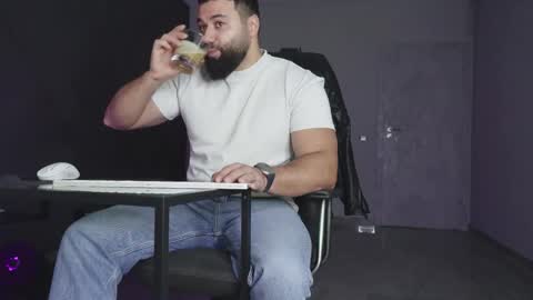 Matthew .. for short call me Matt online show from 01-10-26, 07:10