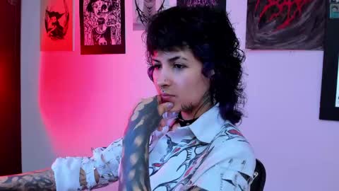 Snapshot of glitch_doll chatting on 05-16-26, 07:34 NYX online show from 05-16-26, 07:34