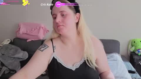 Glitch online show from 11-07-25, 05:35