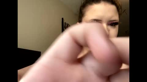 glitteredbrat online show from 10-14-25, 04:19