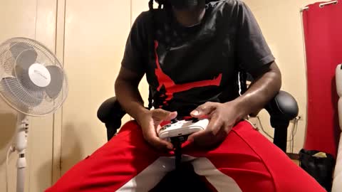 Snapshot of glomightyj chatting on 01-19-26, 06:17 glomightyj online show from 01-19-26, 06:17