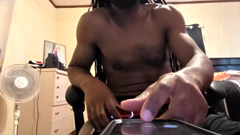 Snapshot of glomightyj chatting on 03-31-26, 10:54 glomightyj online show from 03-31-26, 10:54