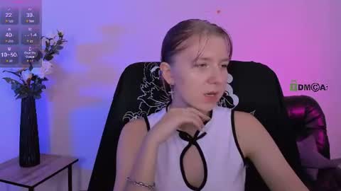 Snapshot of gloria_bubble chatting on 06-14-26, 02:24 your dream online show from 06-14-26, 02:24