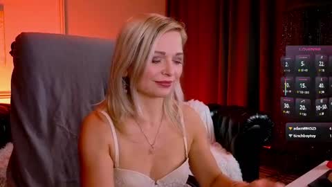 Gloria online show from 07-28-26, 11:28