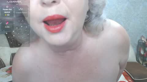 Gloriasguirt online show from 04-01-26, 02:12