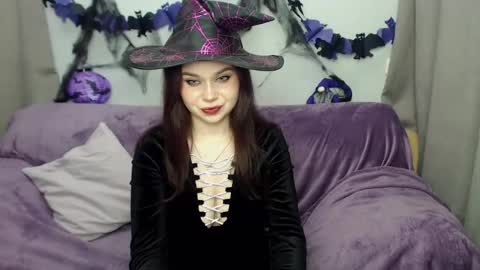 Snapshot of gloriyadre chatting on 10-31-25, 06:03 gloriyadre online show from 10-31-25, 06:03