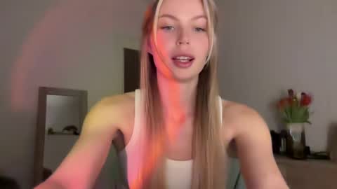 glow_angel online show from 01-29-25, 08:56