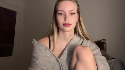 glow_angel online show from 02-24-25, 09:20