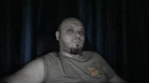Snapshot of glusgan chatting on 05-18-26, 08:03 Your boy online show from 05-18-26, 08:03