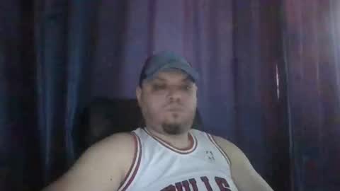 Snapshot of glusgan chatting on 05-25-26, 08:42 Your boy online show from 05-25-26, 08:42