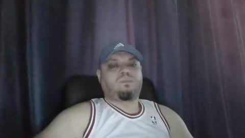 Snapshot of glusgan chatting on 05-26-26, 08:54 Your boy online show from 05-26-26, 08:54