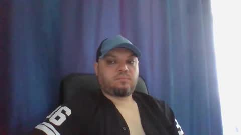 Snapshot of glusgan chatting on 05-31-26, 07:26 Your boy online show from 05-31-26, 07:26